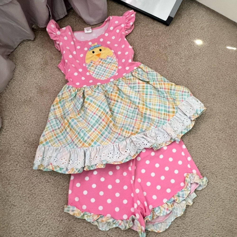 Sz 8 girls ricrac Easter short set